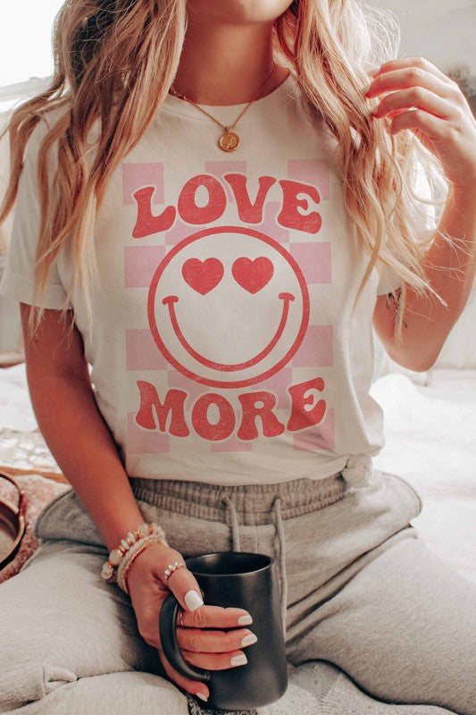 LOVE MORE SMILEY GRAPHIC TEE